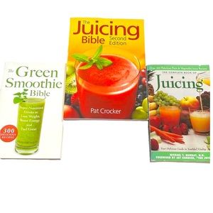 3 Books on Juicing-, in VGC